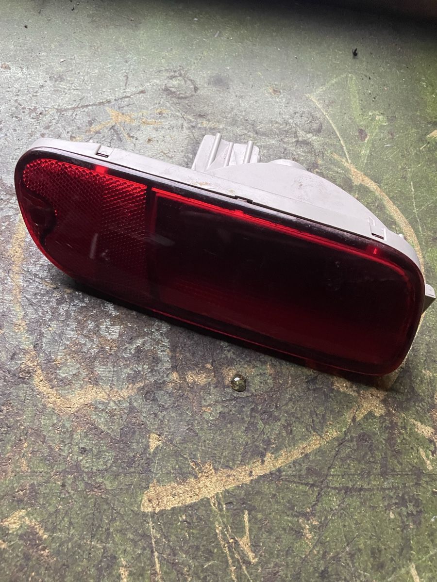 Suzuki Tutti pezzi di ricambio auto: Nebellichtblende Suzuki Ignis Sport – Usato da Sax venduto da 17u_lq8l