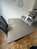 Ausziehbarer Esstisch in Steinoptik