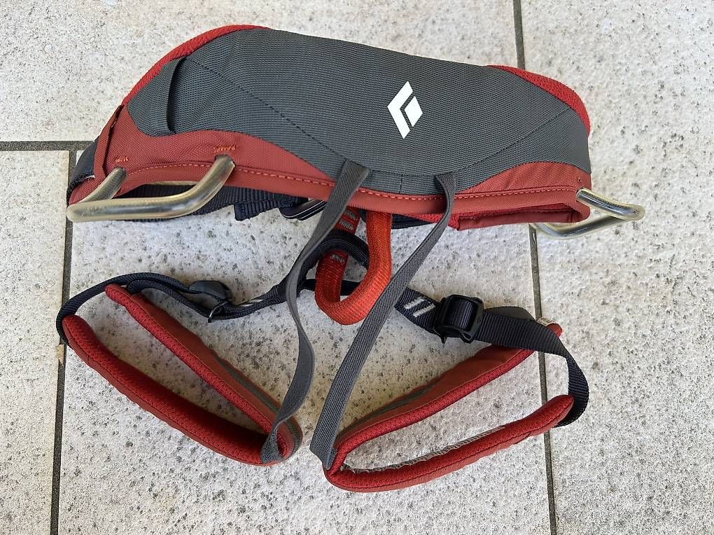 Matériel de grimpe: Black Diamond Kinderklettergurt Rot – D'occasion à Arzo par val_55vd 1