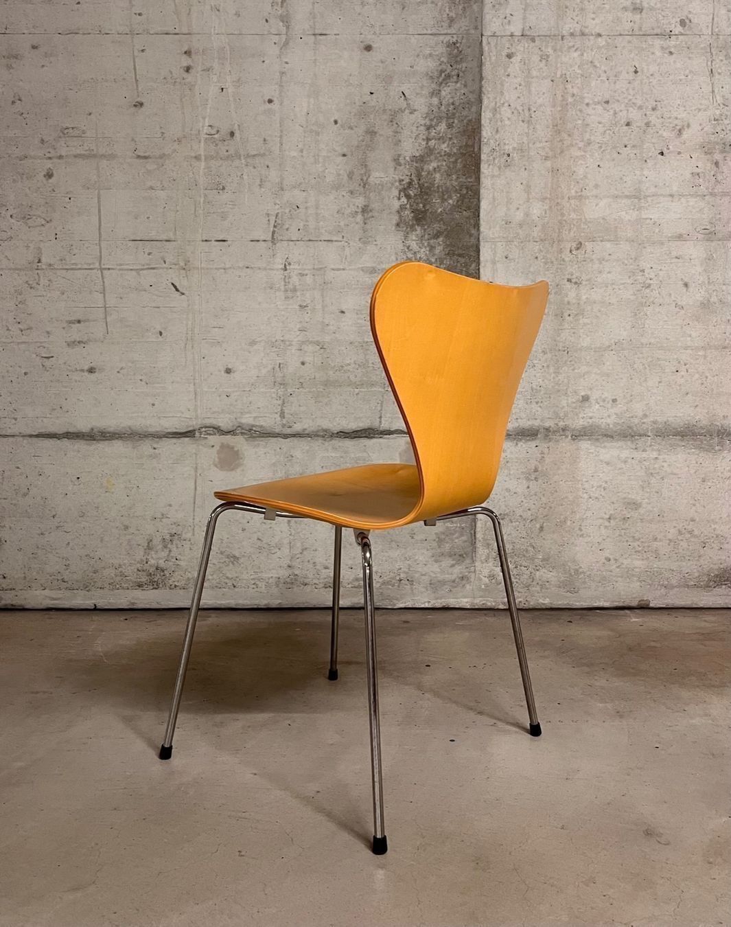 Fritz Hansen Sedie: stuhl 3107 . arne jacobsen . fritz hansen – Usato da Allschwil venduto da rotocker 3