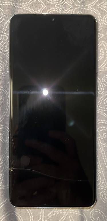 Telefoni cellulari / Smartphones: Samsung Galaxy S20+ / 5GB – Usato da Buchrain venduto da kristina.jxc