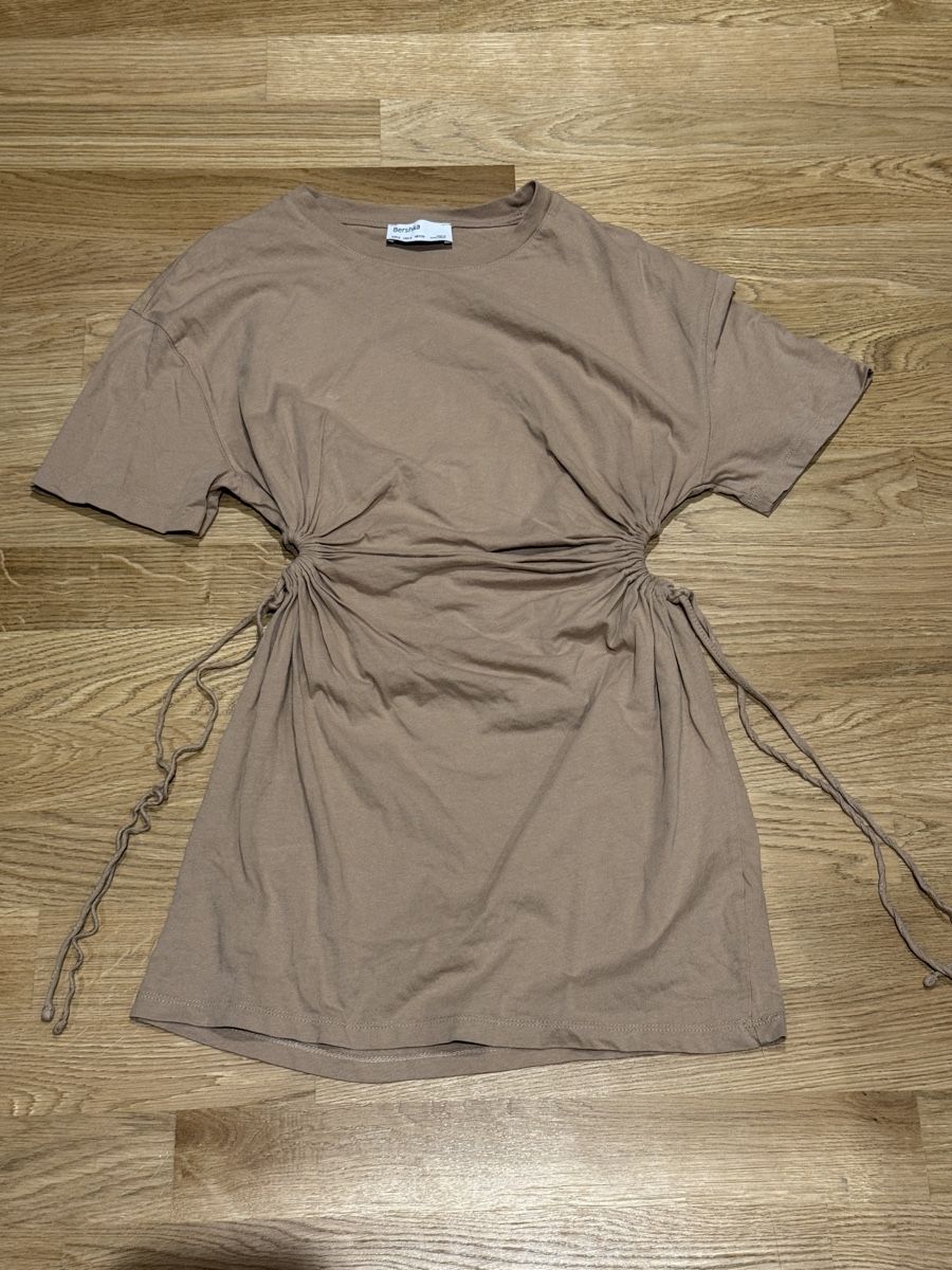 Bershka Vestiti: Kleid – Usato da Brunnen venduto da pel_vk7g