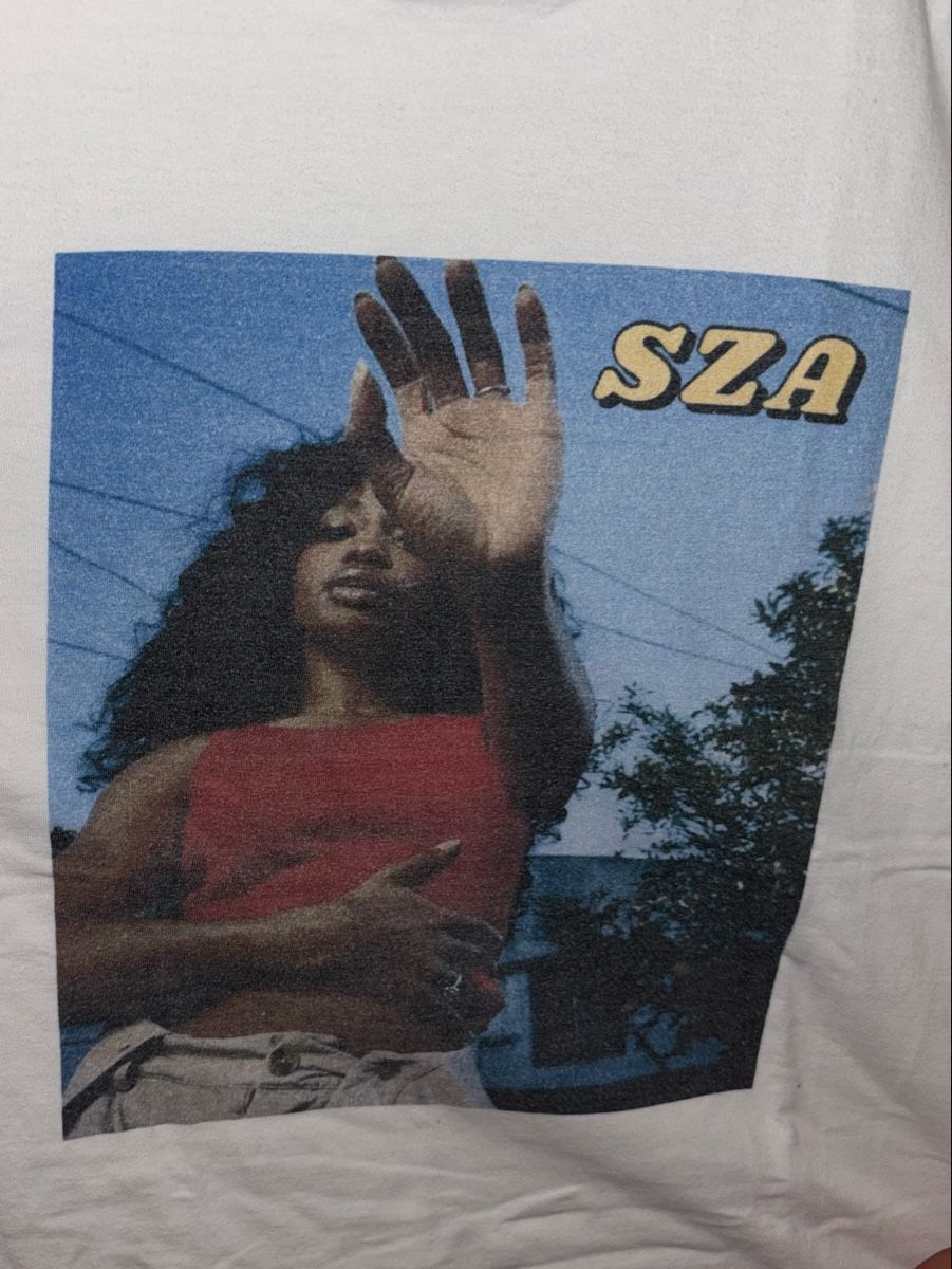 T-shirts: SZA T-shirt – D'occasion à Hombrechtikon par nvm_qd56 1