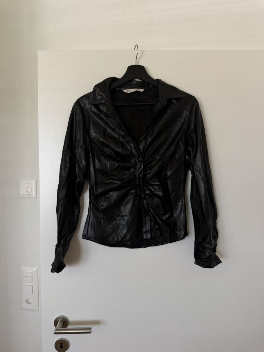 Zara Tops: Zara top – Neu (gemäss Beschreibung) aus Thierachern von User_amsa 1