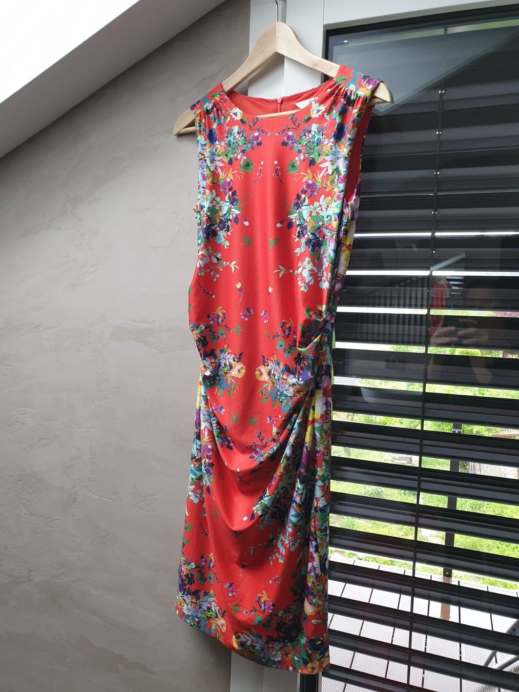Kleider: Sommerliches Blumenkleid Grösse 34 / xs – Gebraucht aus Weggis von sil88