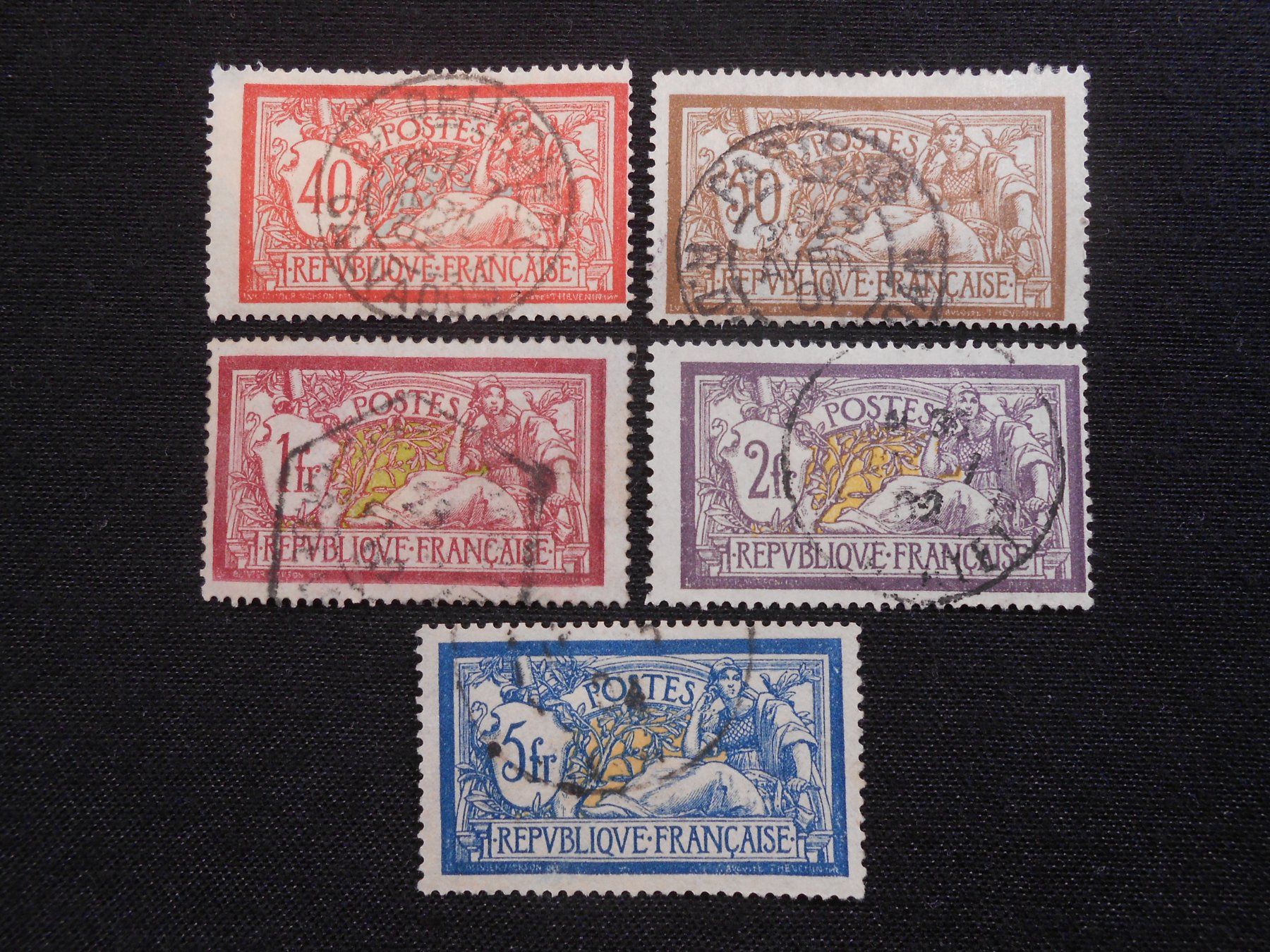Tutti i francobolli: F  Mi 96-100 Satz  Allegorie  1900 – Usato da Hallwil venduto da pkaiser44 1