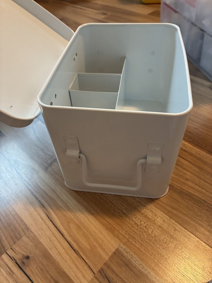 Reisekoffer: Zellet Medizinkoffer weiss Metall – Gebraucht aus Mitlödi von meyer-sabrina 3