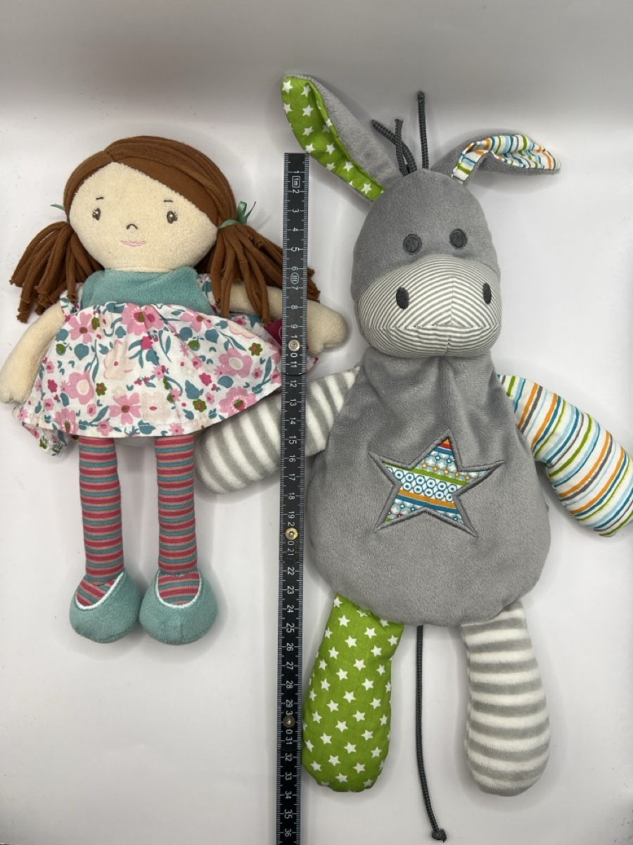 Bambole: Stoffpuppe + Kinderwärme-Plüsch – Usato da Zuchwil venduto da Commander0 1