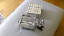 Pasta-Maschine Atlas 150 mit 3 Packungen Teigwaren