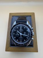 Omega Speedmaster Moonwatch Saphir (10/2025) - État Neuf