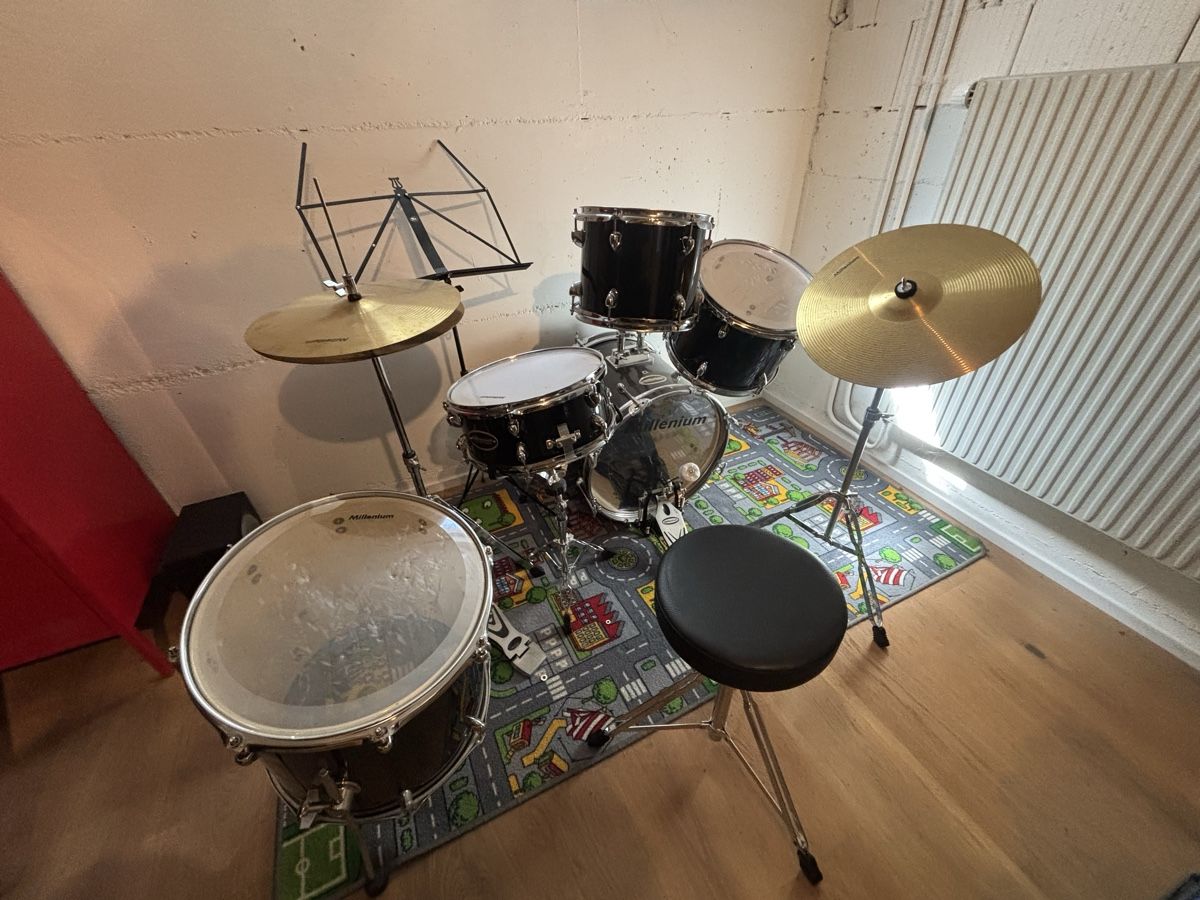 Musikinstrumente: Schlagzeug – Gebraucht aus Riedholz von R8-82 3