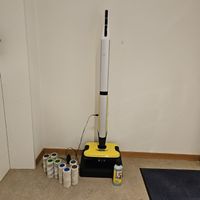 Kärcher FC 7 Cordless Reinigungsgerät mit Rollen und Mittel
