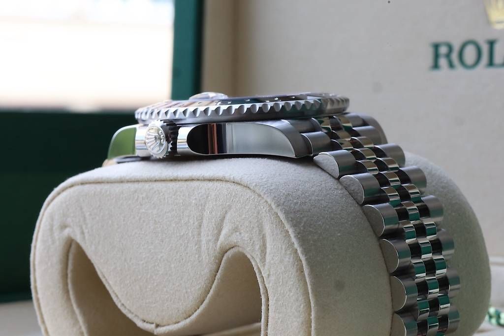 Rolex Montres: Rolex GMT Master 2 126710BLNR – Neuf avec emballage d'origine à Wollerau par RekociTimepieceGmbH 4