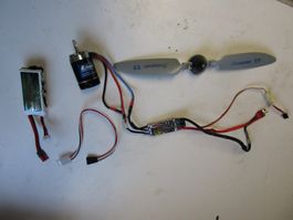 RC-Segler Antrieb Motor Regler Batterie Propeller Kabel