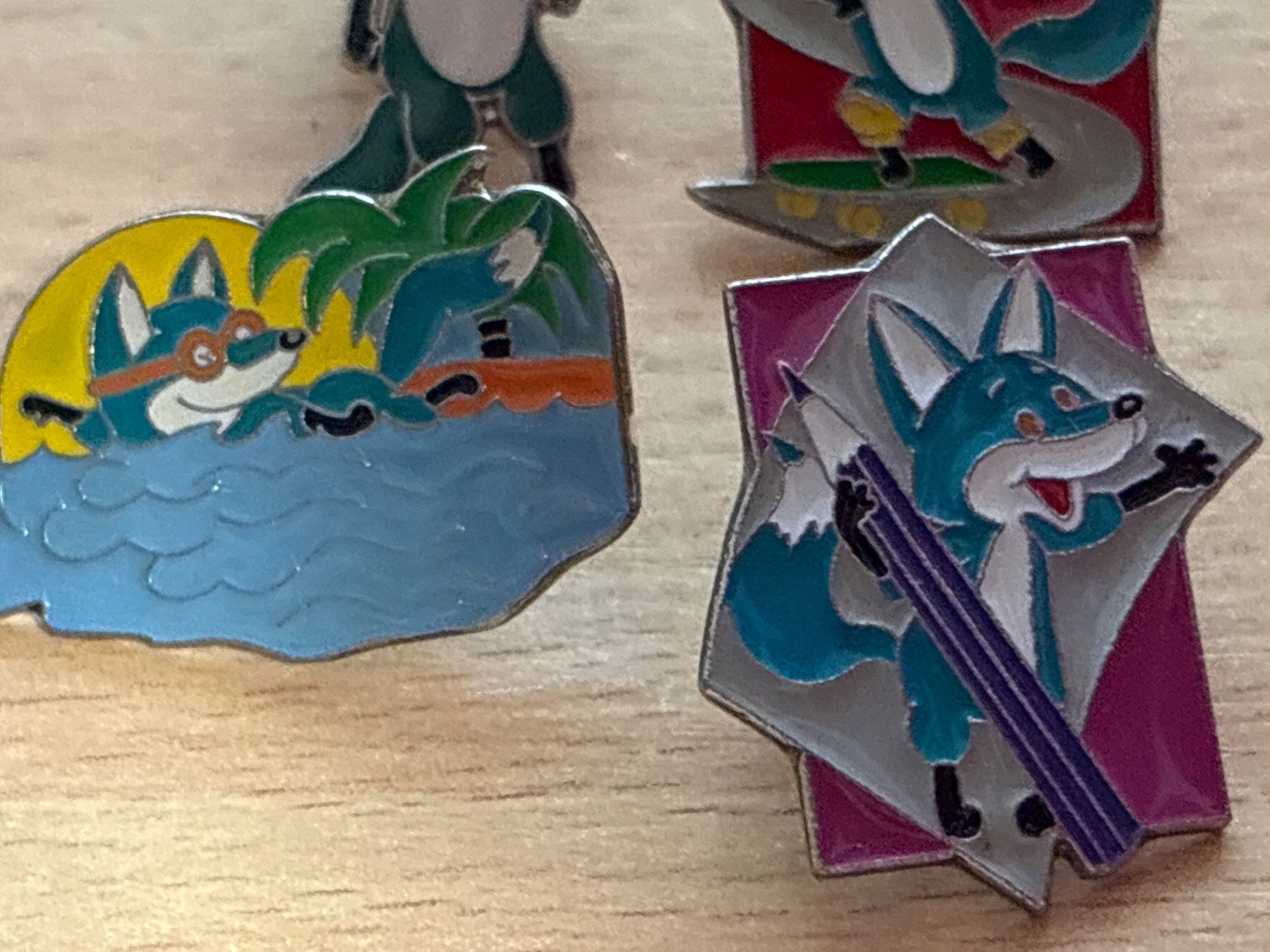 Placchette & Badge: 4er Set TOPSY PIN – Usato da Ibach venduto da lisch3 2