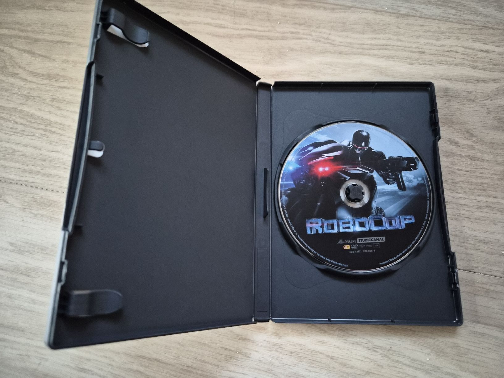 Tutti i DVDs: Film DVD Robocop, version 2014 – Usato da La Joux FR venduto da car_ck96 1
