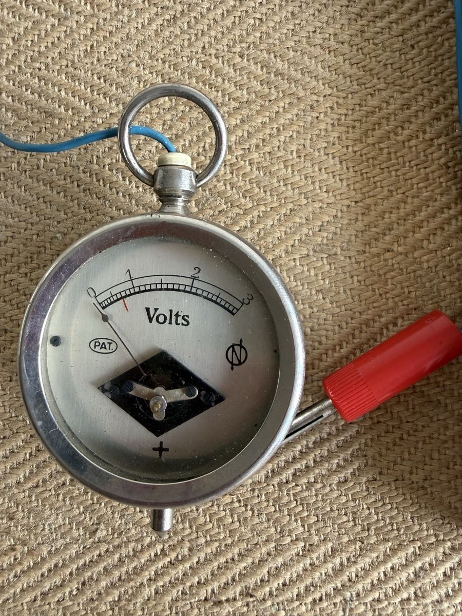 Messen: Vintage Voltmeter Taschenvoltmeter – Gebraucht aus Konolfingen von petzipetz 1
