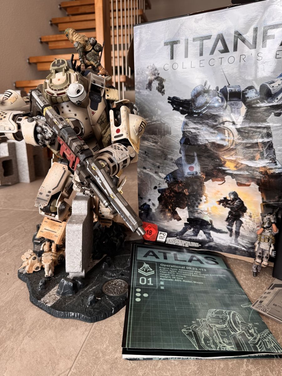 Statuette: Titanfall Collector's Edition - Top Zustand – Usato da Utzenstorf venduto da Eda97 3