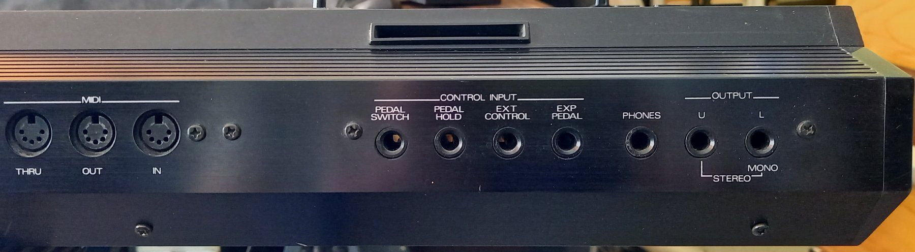 Roland Strumenti musicali: Roland D-50 Synthesizer + PG-1000 Programmer + RAM Card – Usato da Luzern venduto da garlicia 7
