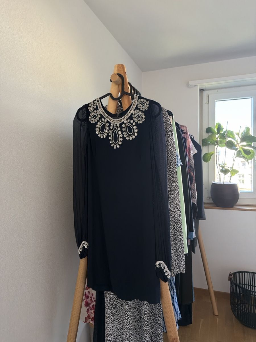 Vestiti: Designer Kleiderpacket Gr. S – Usato da Zürich venduto da sar_lv2d 6