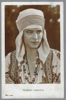 RUDOLPH VALENTINO, FOTOKARTE (REISNAGELLÖCHER) *