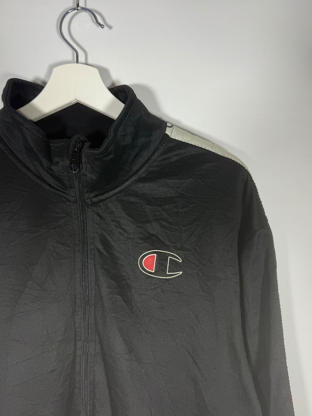 Champion Pullover & Sweatshirts: Champion Vintage Trainingsjacke XL – Gebraucht aus Mühledorf BE von ericgrunder_12 1