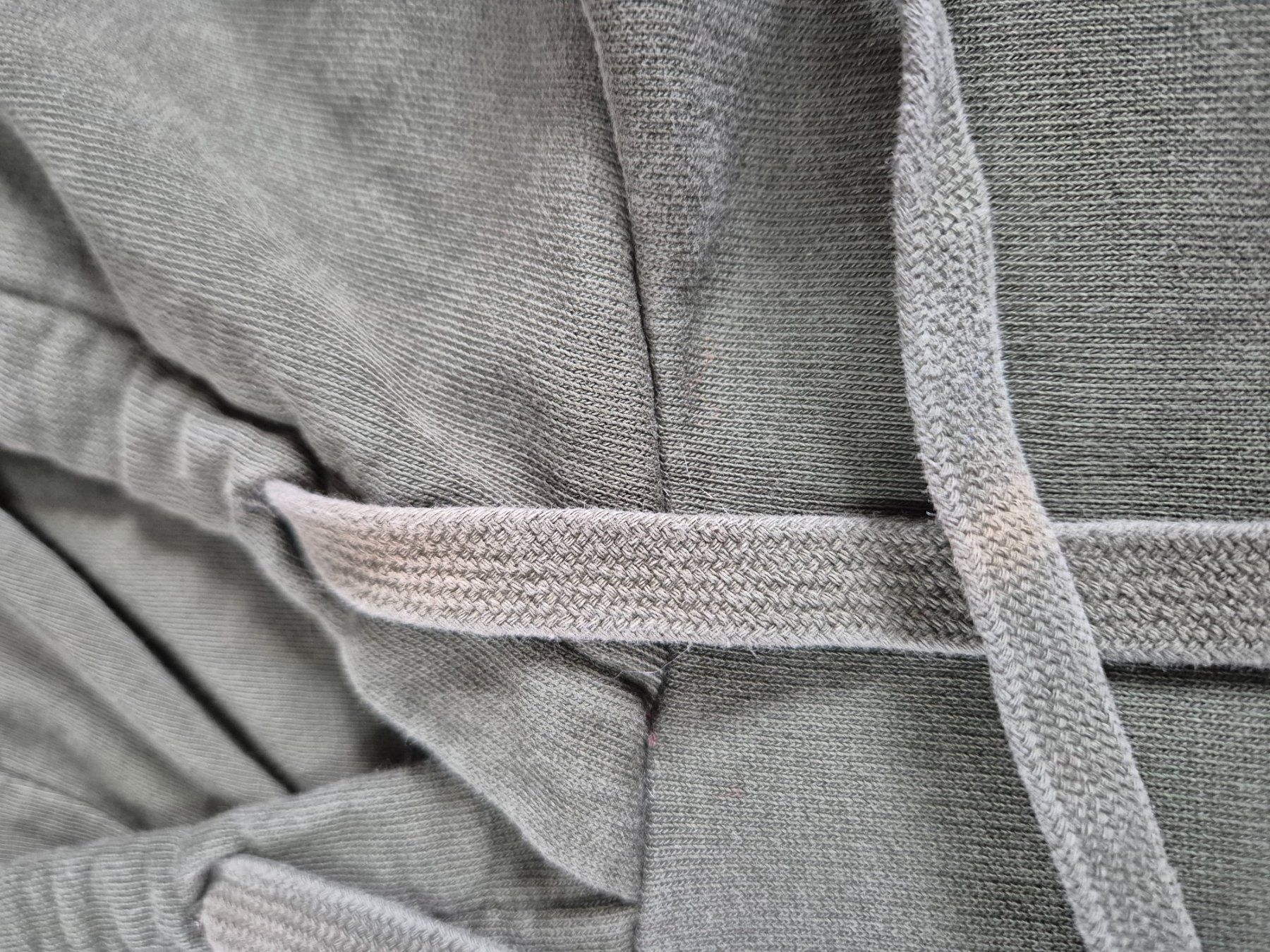 Maglioni & Felpe: Cropped hoody from About You size S – Usato da Zürich venduto da monadiederich 1