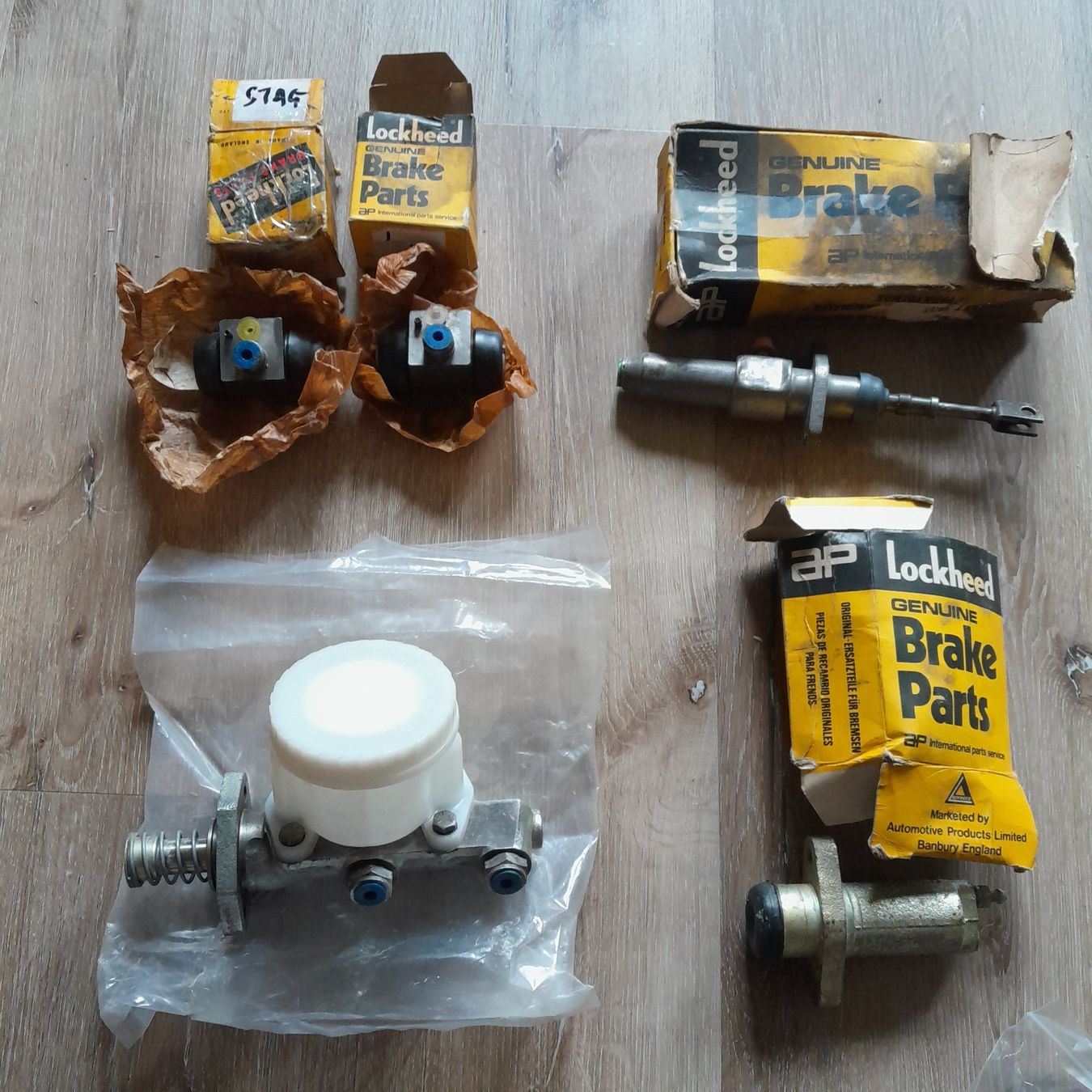 Triumph Alle Autoersatzteile: Hydrauliques pour Triumph Stag! – Neu und originalverpackt aus Cuarny von Micro-tracteur