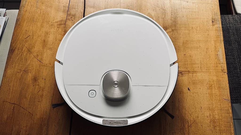 Ecovacs Aspirapolveri & Accessori: Ecovacs Deebot Ozmo T8 Saug und Wischroboter weiss – Usato da Port venduto da Cedrosch 3