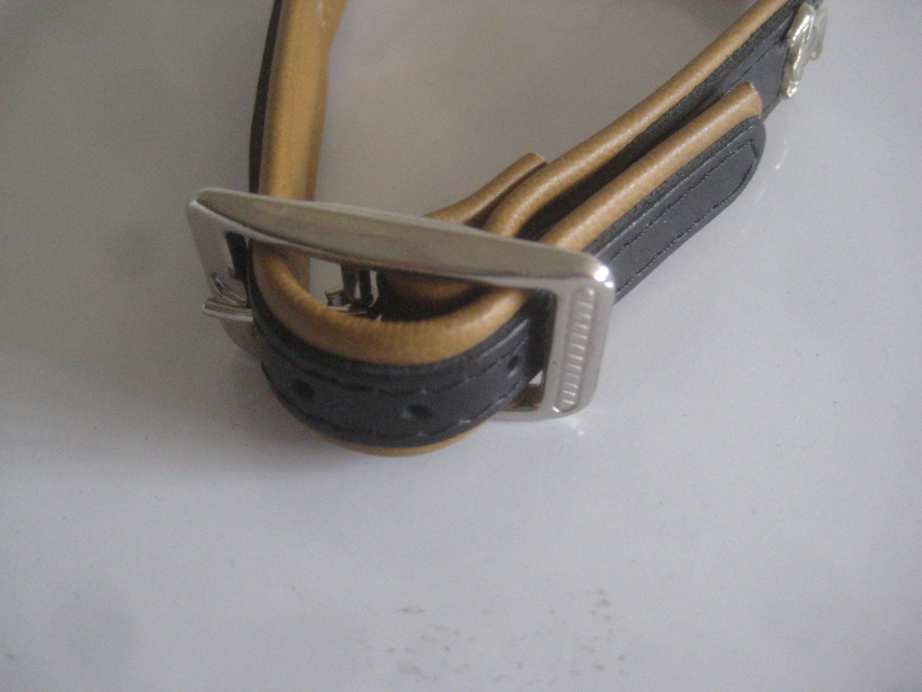 Guinzagli & Collari: HUNDE HALSBAND – Nuovo (secondo la descrizione) da Uster venduto da flocke1 1