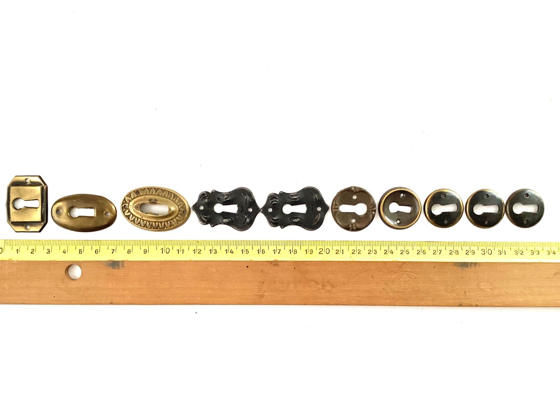 Ferramenta: 10 Möbelschilder Messing, Eisen, Schublade, Türe ,etc. – Usato da Eglisau venduto da mar_5rn2 2