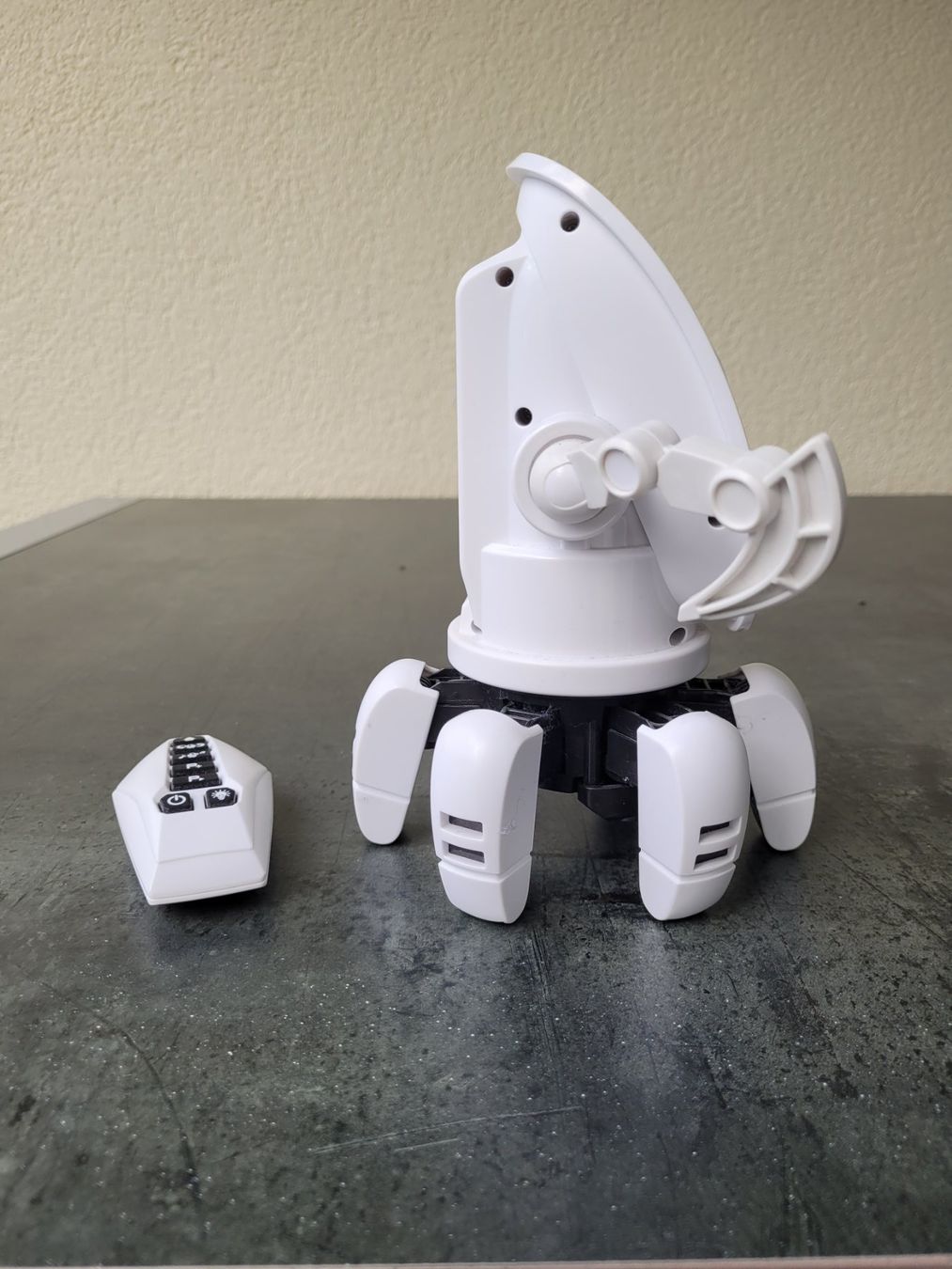 Spielzeuge: Silverlit YCOO Octobot / programmierbarer Roboter – Gebraucht aus Reiden von Musik_Sport71 1