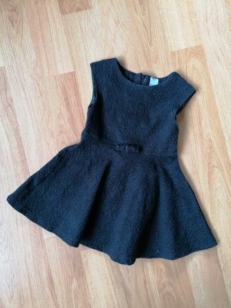 Elegantes, festliches Kleid in schwarz Gr. 104