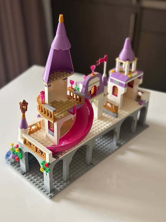 Giocattoli: lego château de princesse – Usato da Plan-les-Ouates venduto da emma1981