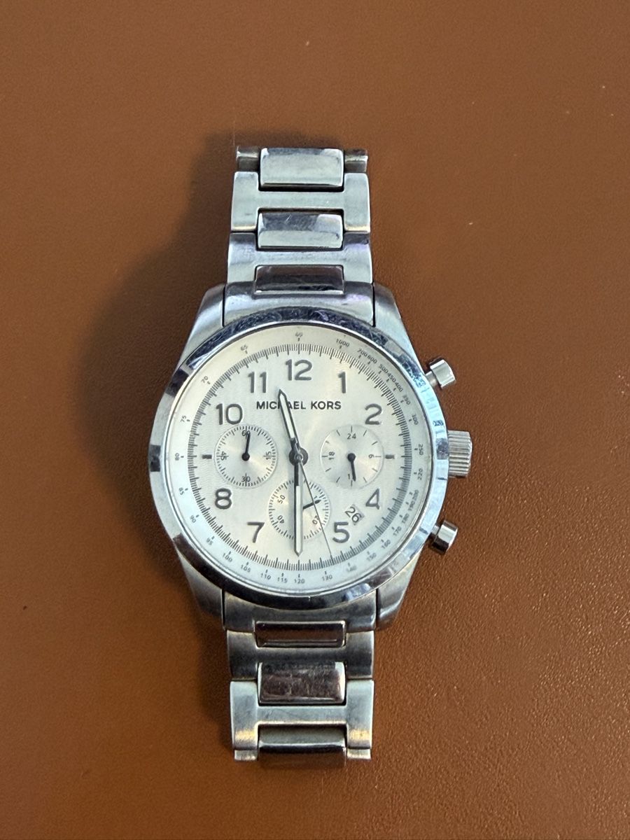 Michael Kors Orologi: Michael Kors watch in white dial – Usato da Thalwil venduto da hig_f7dy
