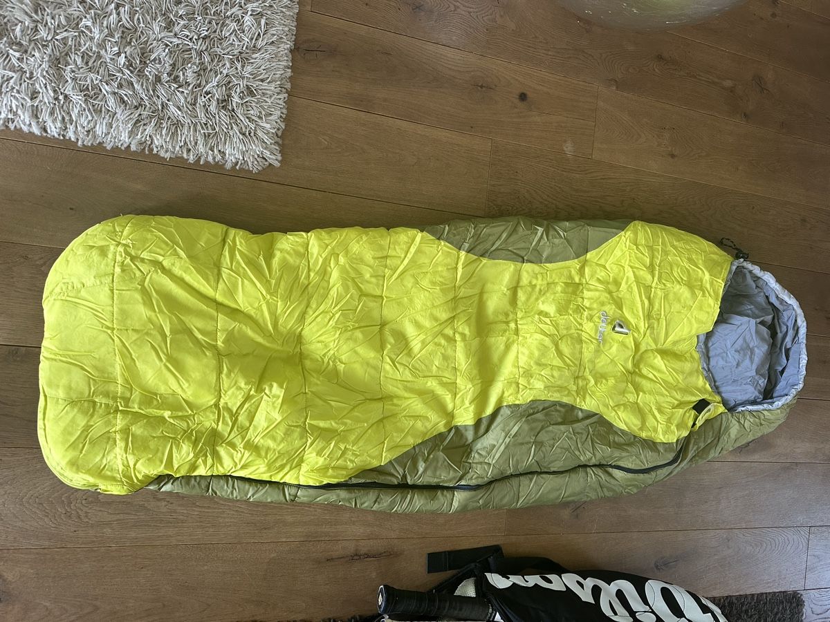 Sacchi a pelo: Deuter Schlafsack erweiterbar – Nuovo (secondo la descrizione) da Mauren venduto da SB1606
