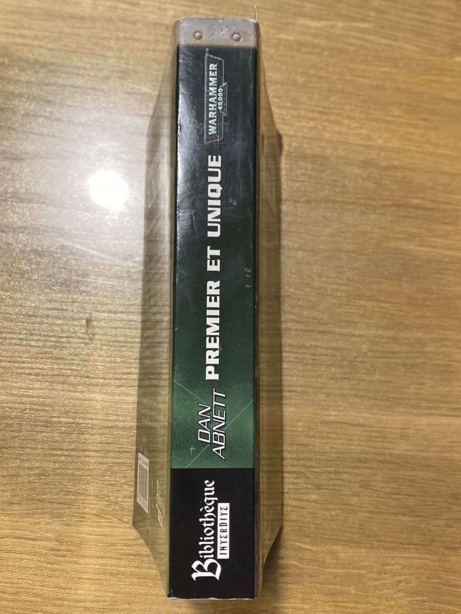 Bücher: Warhammer 40k - Premier et Unique – Gebraucht aus Binningen von rom_th69 2