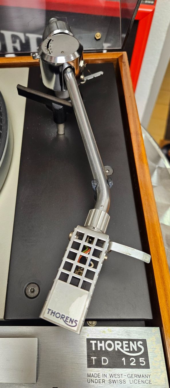 Thorens Giradischi: Thorens TD 125 Plattenspieler – Usato da Herzogenbuchsee venduto da phonowelt 3