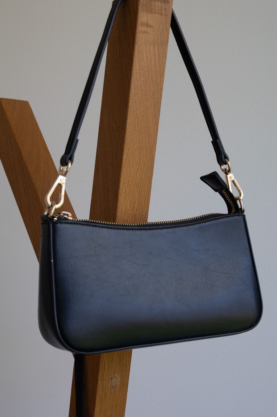 Brandy Melville Borse da donna: Brandy Melville Handtasche Schwarz – Nuovo (secondo la descrizione) da Winterthur venduto da 0sl0 2