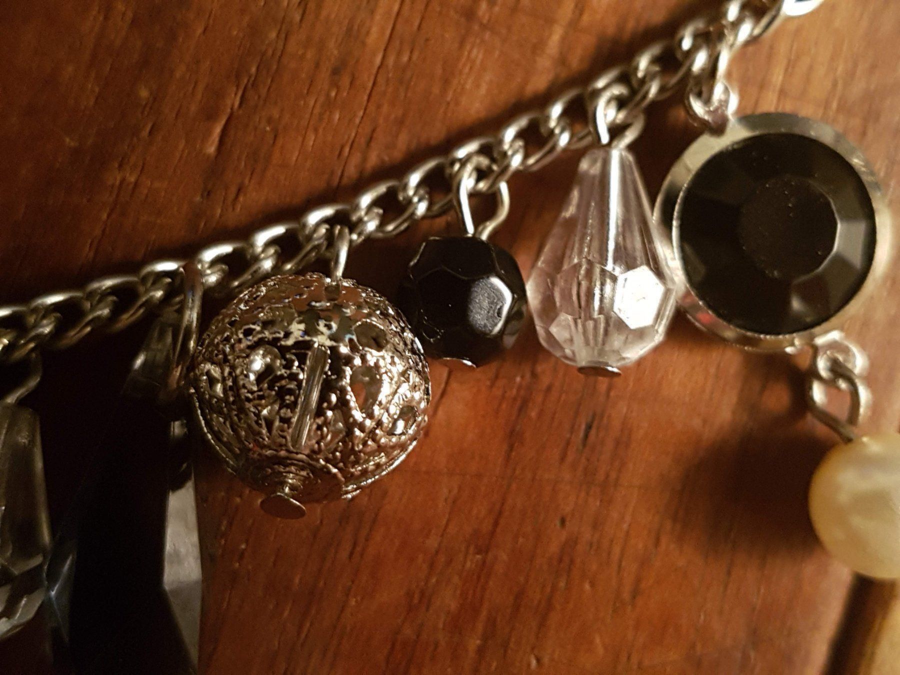 Bracciali & Braccialetti: Armband schwarz silberf. perlenartig – Usato da Ettingen venduto da Maranathatalitha 6
