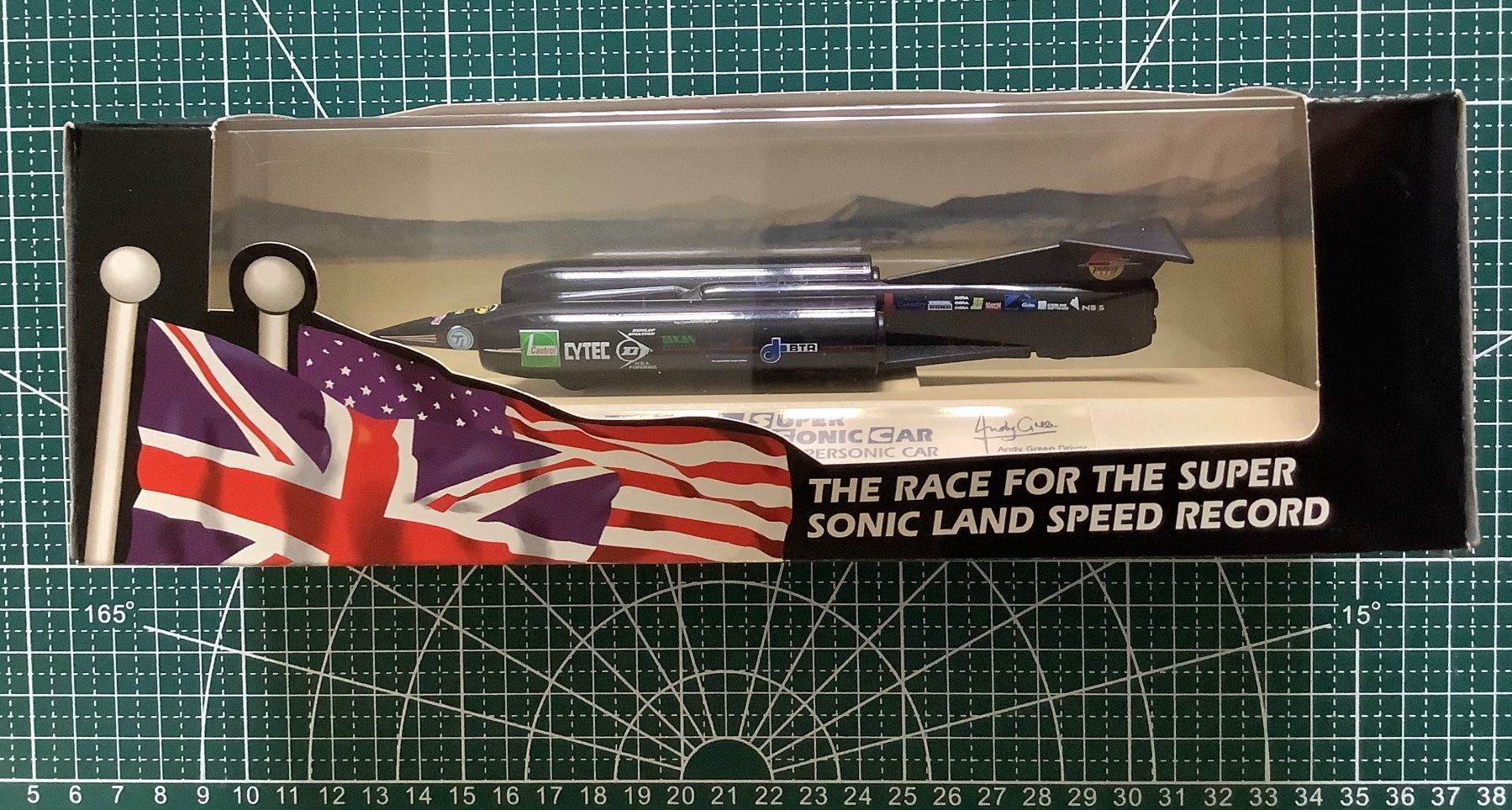 Modellautos: Thrust SSC Super Sonic Car Model - Neu – Neu und originalverpackt aus Basel von Imack 2