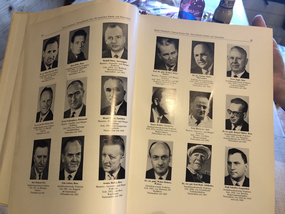 Libri: Berner Staatsbuch von 1968 – Nuovo (secondo la descrizione) da Matten(St.Stephan) venduto da ren_r8tw 4