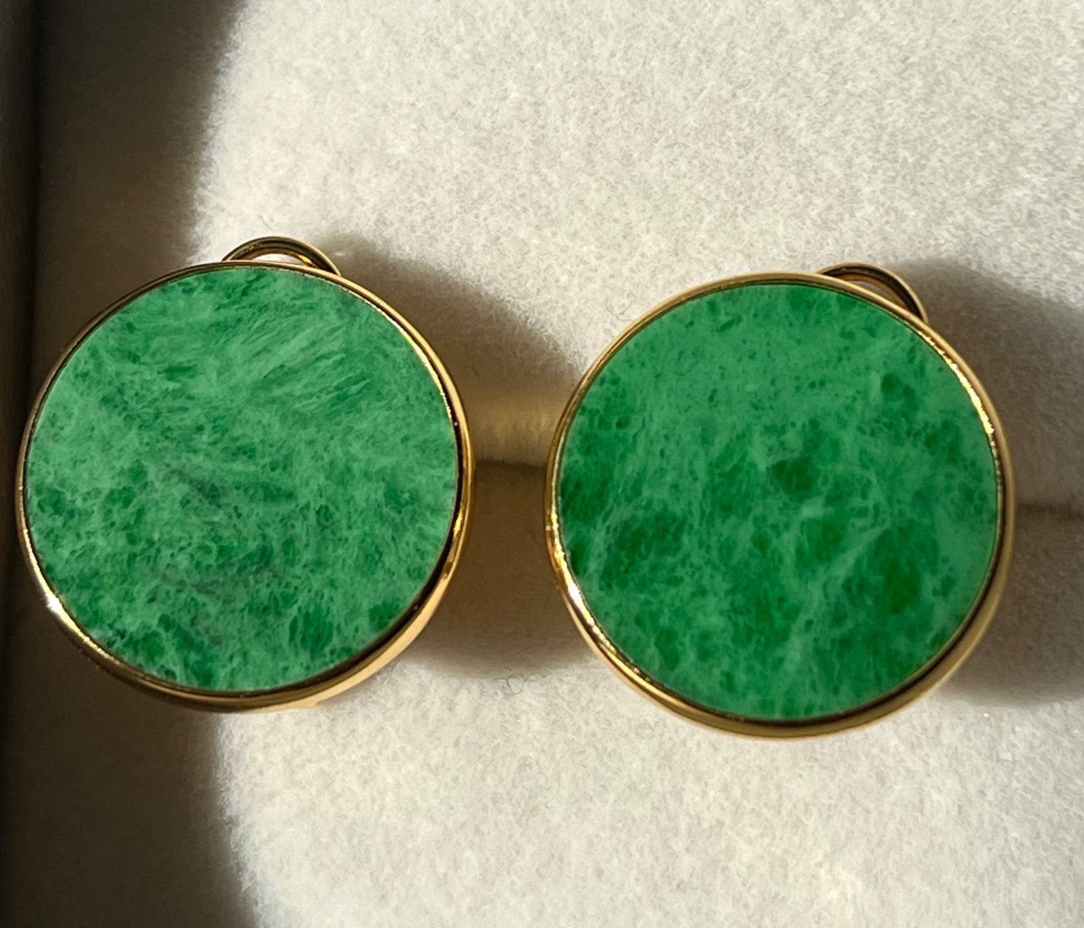 Ohrringe & -stecker: Ohrclips in Silber 925 mit echter Jadeit-Jade – Neu (gemäss Beschreibung) aus Bern von Steinfieber