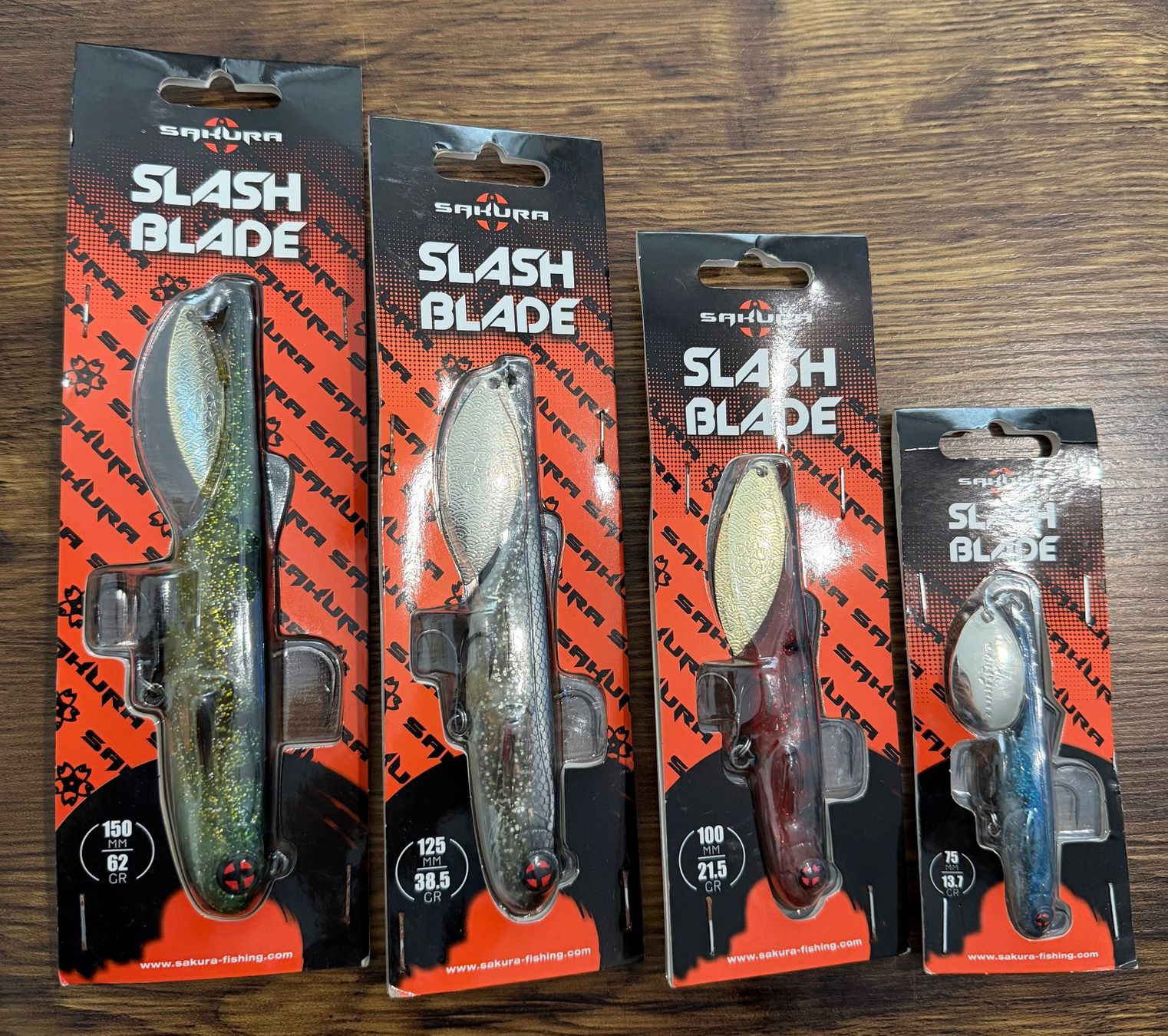 Esche: Sakura Slash Blade 4er Mixset - Set 8 – Nuovo e nell'imballaggio originale da Widnau venduto da Fishingtackle_Oggy
