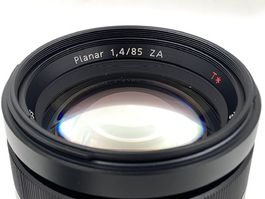 Sony Zeiss Planar 85mm F1.4 ZA SAL85F14Z  A-Mount + SH0002