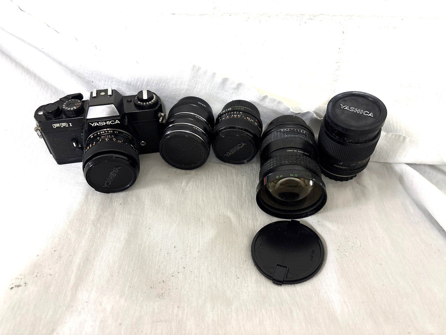 Fotocamera: Fotokamera Markio Yashica mit Objektiven – Usato da Glattbrugg venduto da Ariel012 3