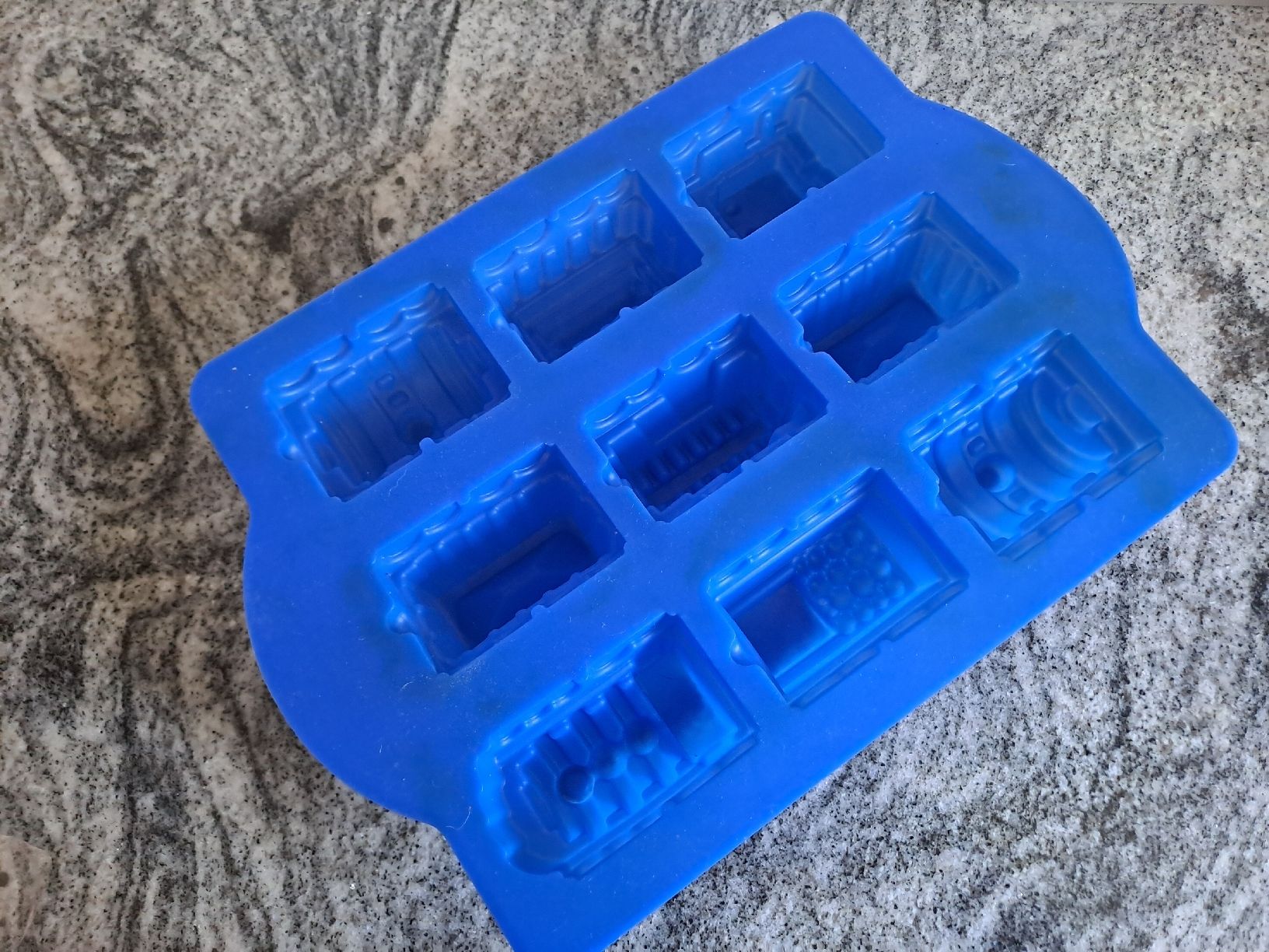 Teglie da forno: Silikonform Zug  Backform – Usato da Rickenbach LU venduto da bishiida 1