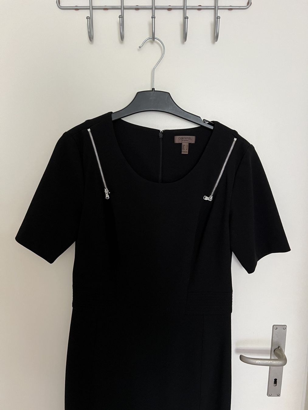 Kleider: CORTEFIEL Kleid EUR S – Gebraucht aus Horgen von linuxrp 1