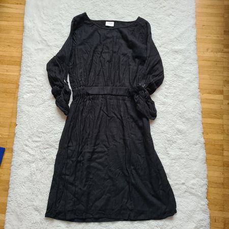Schönes VILA Kleid, Grösse S, Schwarz – perfekt für Herbst!