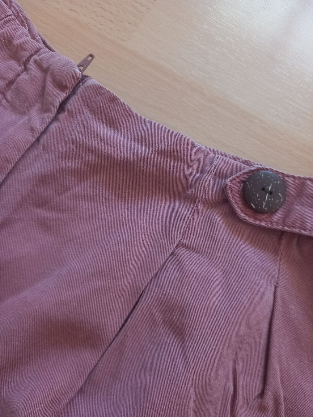 Pantalons: Mini short couleur vieux rose – D'occasion à Faoug par per_kp6r 2